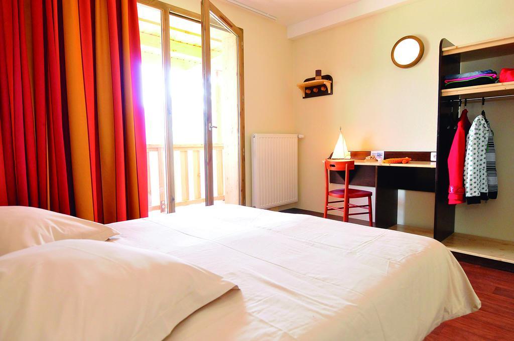 Vtf Les Carlines Hotel Doucy Ruang foto